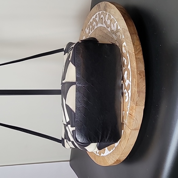 Fifth Avenue Handbags Black & White Pinwheel Squares Faux Leather Crossbody - Picture 6 of 12